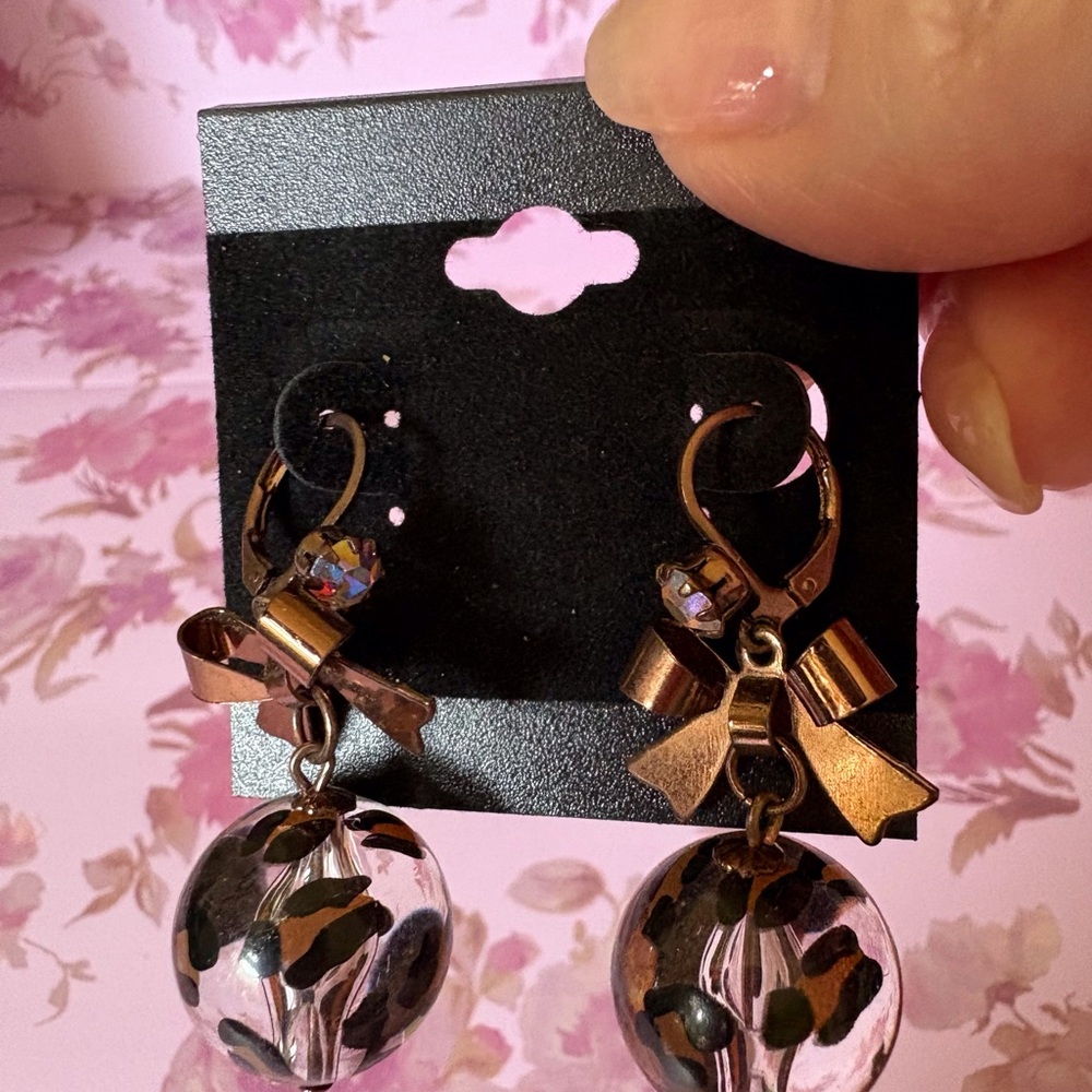 Betsy Johnson—Elegant Gold and Black Bow Earrings
